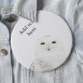 Tiervogelsnowy-Eule, die mich betrachtet Button (Beispiel)