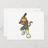 Tiger als Baseballspieler mit Baseballschläger Postkarte (Vorne/Hinten)
