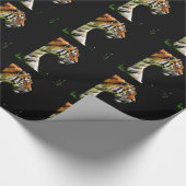 Tiger Approaching - Wildtierarbeiten Geschenkpapier (Ecke)