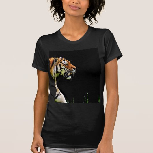 Tiger Approaching - Wildtierarbeiten T-Shirt (Vorderseite)