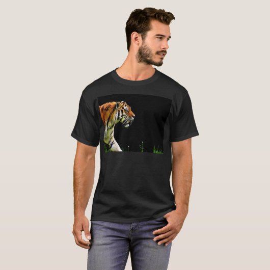 Tiger Approaching - Wildtierarbeiten T-Shirt (Vorne ganz)