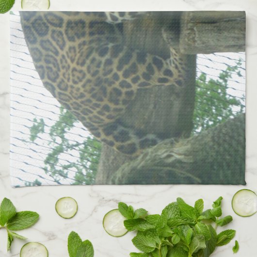 Tiger auf Bäumen, Wald, Natur, wild lebende Tiere Geschirrtuch (Gefaltet)