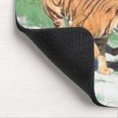 Tiger auf dem Weg Mousepad (Ecke)