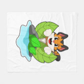 Tiger auf der Jagd Fleecedecke (Vorderseite (Horizontal))