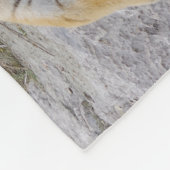 Tiger auf einem Felsen Fleecedecke (Ecke)