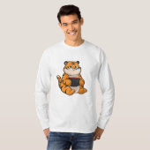 Tiger beim Essen mit Bowl T-Shirt (Vorne ganz)