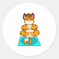 Tiger beim Yoga auf Yoga-Matte