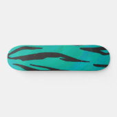 Tiger Black und Aquamarin Print Skateboard (Horizontal)