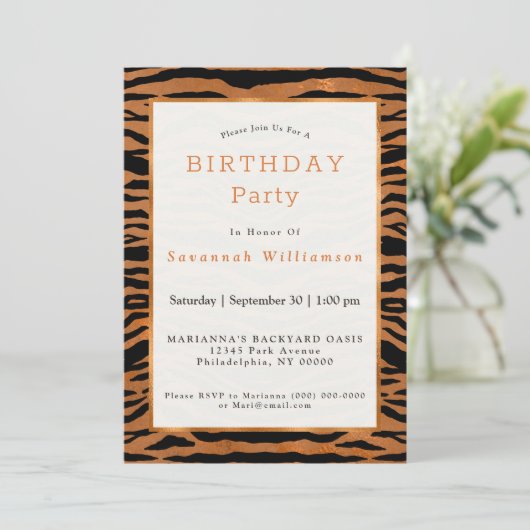 Tiger Copper Animal Print Birthday Einladung (Stehend Vorderseite)