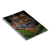 Tiger Crouching im Dschungel Notizblock (Rechte Seite)