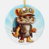 Tiger Cub mit Rucksack und Kaffee Keramik Ornament (Vorne)