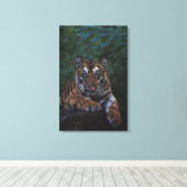 Tiger Cub Reclines on Rock Leinwanddruck (Insitu (Holzboden))