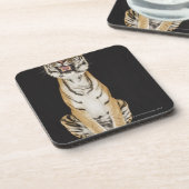Tiger, der auf Plattform sitzt Untersetzer (Linke Seite)