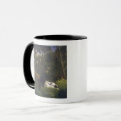 Tiger, der ein Pferd und einen schlafenden Tasse (Vorderseite Links)