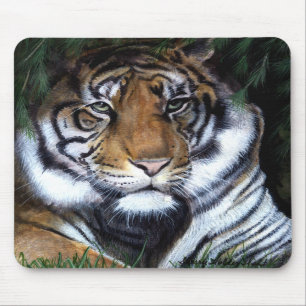 Tiger, der Mousepad malt