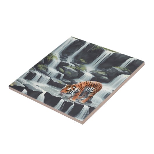 Tiger Drink am Wasserfall Fliese (Seite)