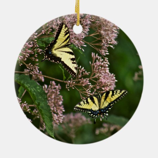 Tiger-Frack-Schmetterlinge auf Joe Pye Weed Keramik Ornament (Hinten)