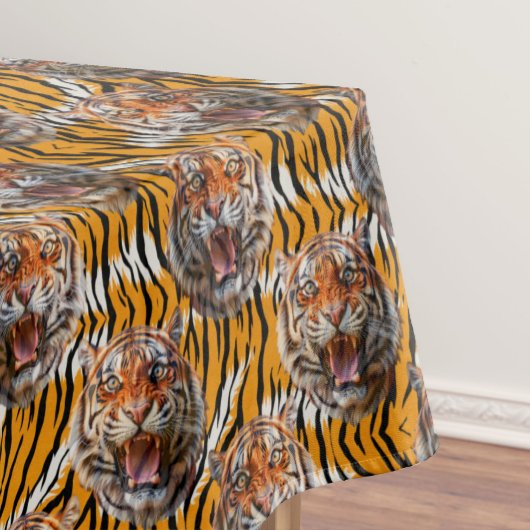 Tiger Head on Tiger Skin Animal Print Design Tischdecke