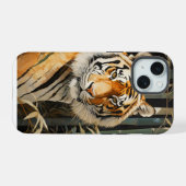 Tiger im Bambuswald iPhone 15 Hülle (Rückseite (Horizontal))