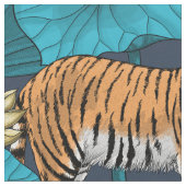 Tiger im gelben Lotusteich Stoff (Nahaufnahme)