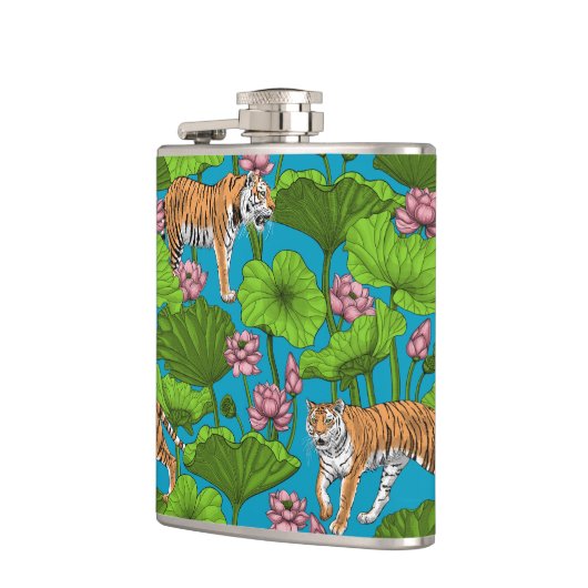 Tiger im rosa Lotusteich Flachmann (Links)