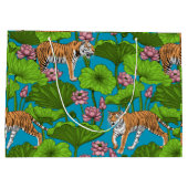 Tiger im rosa Lotusteich Große Geschenktüte (Rückseite)