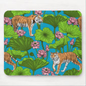 Tiger im rosa Lotusteich Mousepad (Vorne)