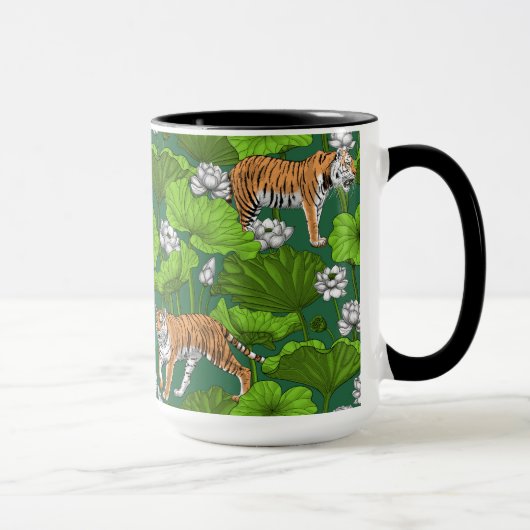 Tiger im weißen Lotusteich Tasse (Rechts)