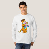 Tiger im Winter mit Scarf T-Shirt (Vorne ganz)