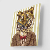 Tiger in Abend Wear Quadratische Wanduhr (Winkel)