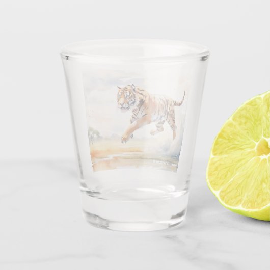 Tiger in Aktion Schnapsglas (Rückseite)
