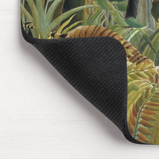 Tiger in einem tropischen Sturm Henri Rousseau Mousepad (Ecke)