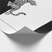 Tiger in Schwarz und Weiß Geschenkpapier (Ecke)