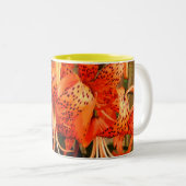 'Tiger Lily Zweifarbige Tasse (VorderseiteRechts)