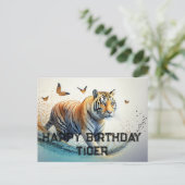 Tiger mit Schmetterlingen Glücklicher Geburtstag Postkarte (Stehend Vorderseite)