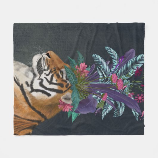 Tiger mit tropischem Headpiece Fleecedecke (Vorderseite (Horizontal))