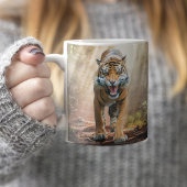 Tiger Roaring in einem Dschungel Kunst Kaffeetasse