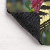 Tiger-Schmetterling auf Flieder Mousepad (Ecke)