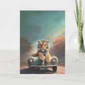 Tiger sitzend auf einem Sportwagen Glückwunsch Geb Karte (Rückseite)