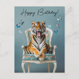 Tiger sitzend auf einem Vintagen Stuhl blaue Schme Postkarte
