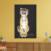 Tiger sitzend auf Plattform 2 Leinwanddruck (Insitu (Wohnzimmer))