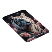 Tiger sitzt in einem rosa Rosengarten Magnet (Rechte Seite)