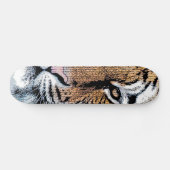 Tiger Streifen Portrait in Grafik-Press-Stil Skateboard (Horizontal)