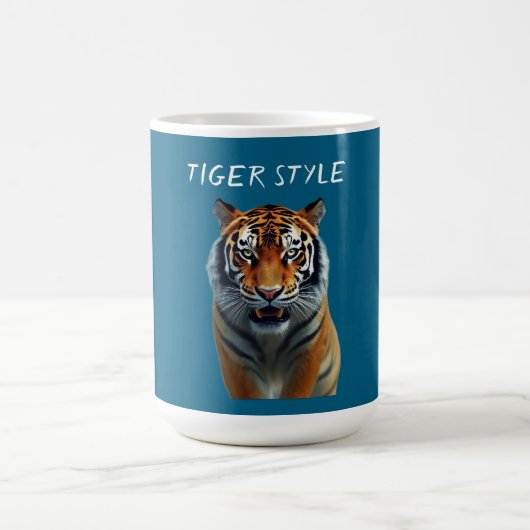 Tiger Style – Wilde Energie Grafik Kaffeetasse (Mittel)