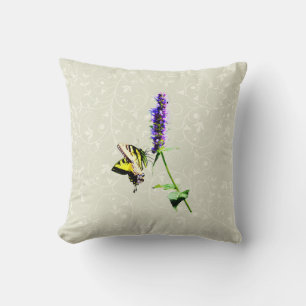Tiger Swallowtail auf Purpur Salvia Kissen