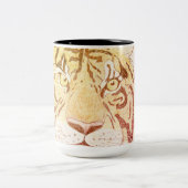 Tiger-Tasse - Nah und persönlich aufsteigen Zweifarbige Tasse (Mittel)