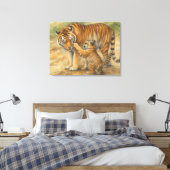 Tiger-Tenderness - Eltern und Küken im Wald Leinwanddruck (Insitu (Schlafzimmer))