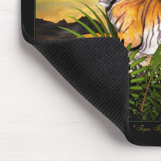 Tiger, Tiger, brennendes helles Mousepad (Ecke)