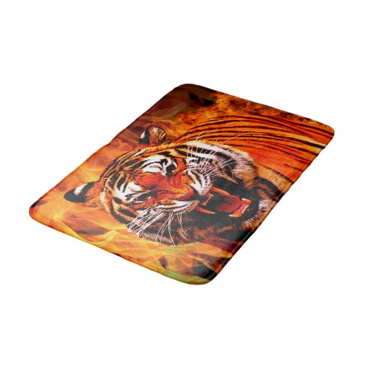 Tiger und Flamme Badematte (Schrägansicht)