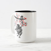 Tiger und Rote Blüten im neuen Jahr in China Zweifarbige Tasse (Vorderseite Links)
